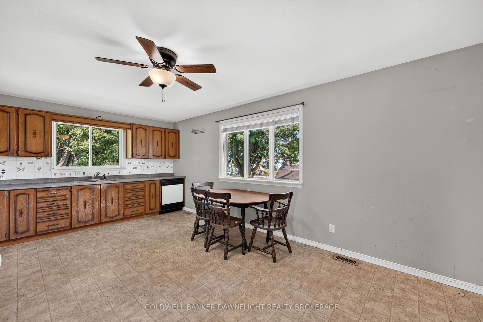 Photo 12 of 38786 B Zurich-Hensall Road, Bluewater, Hay — HOMEH