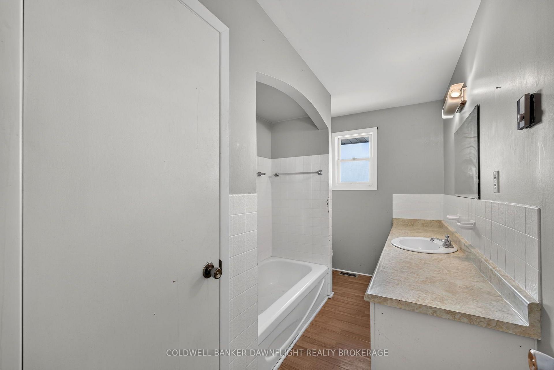 Photo 21 of 38786 B Zurich-Hensall Road, Bluewater, Hay — HOMEH