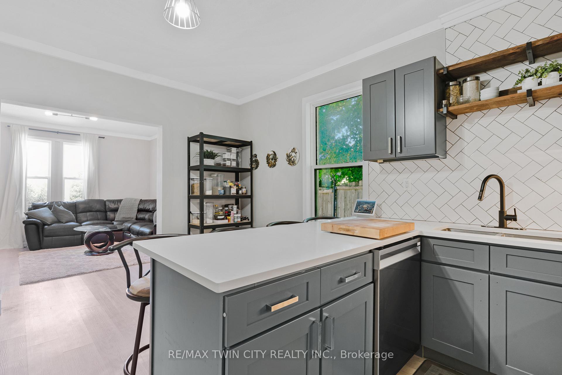 Photo 2 of 35 Shade Street, Cambridge, City Core/Wellington — HOMEH