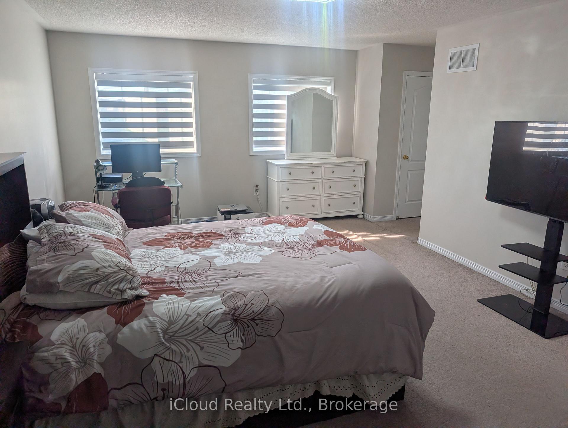 Photo 15 of 59 Haviland Circle, Brampton, Sandringham-Wellington — HOMEH