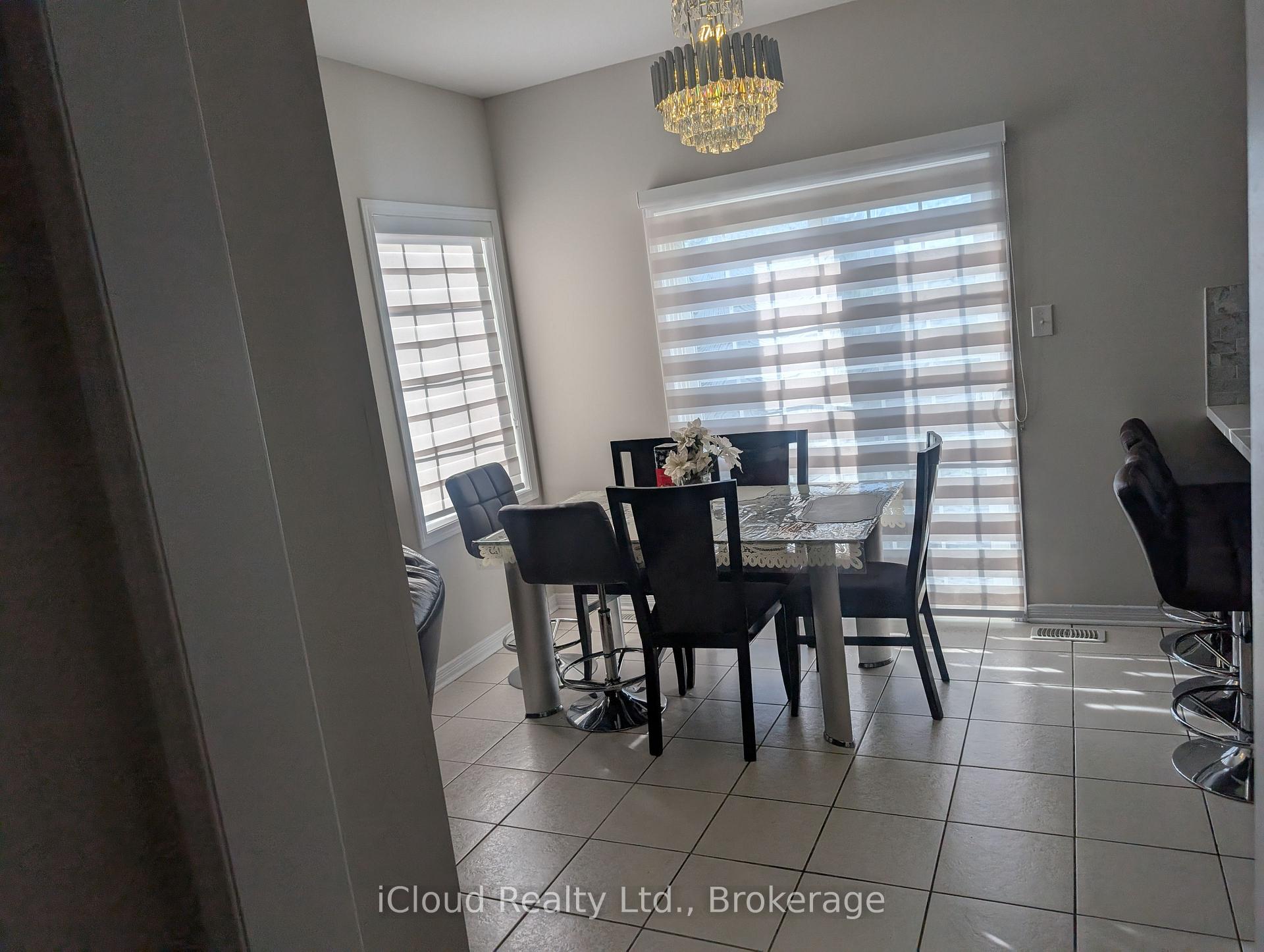 Photo 20 of 59 Haviland Circle, Brampton, Sandringham-Wellington — HOMEH