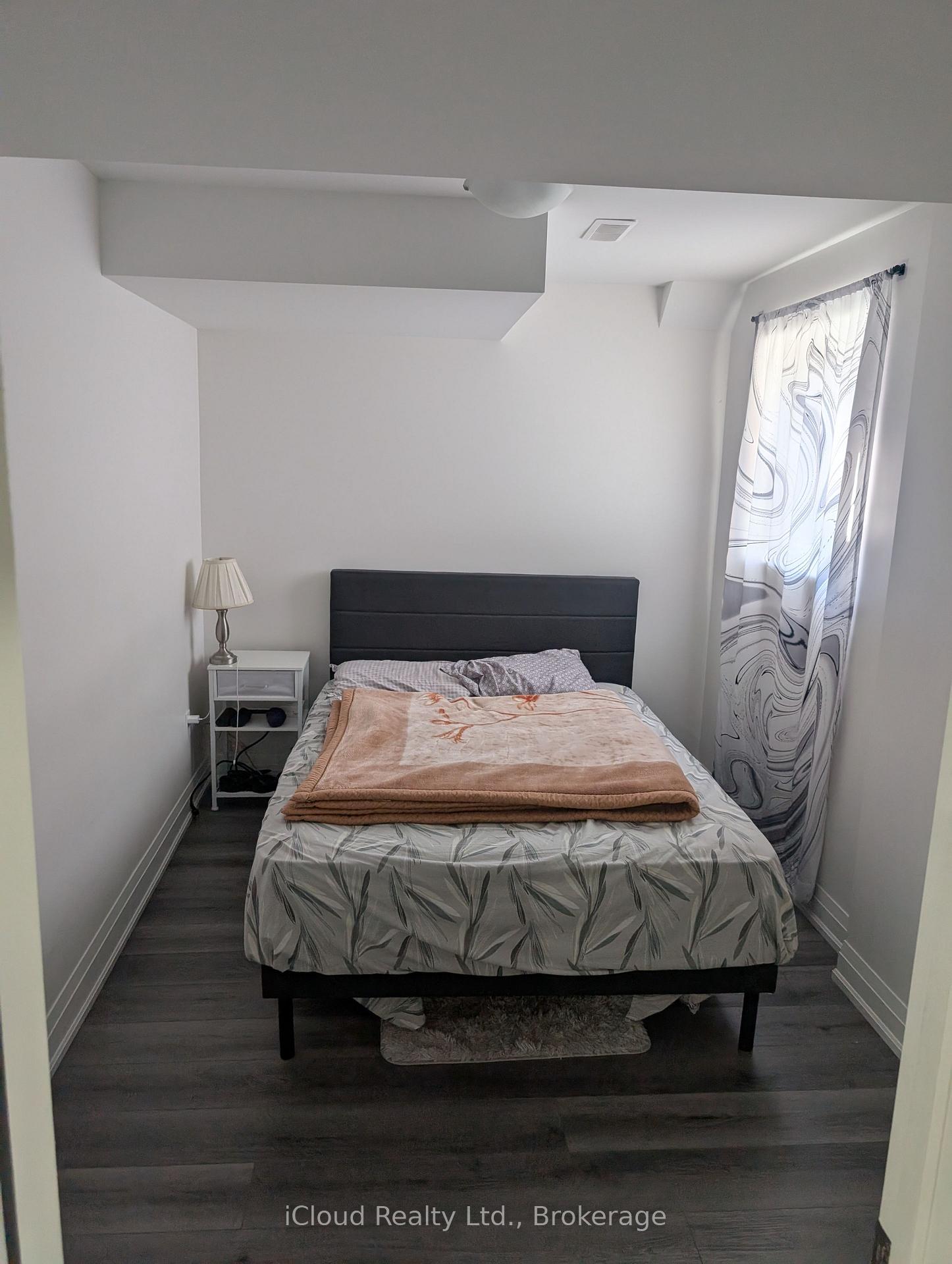 Photo 23 of 59 Haviland Circle, Brampton, Sandringham-Wellington — HOMEH