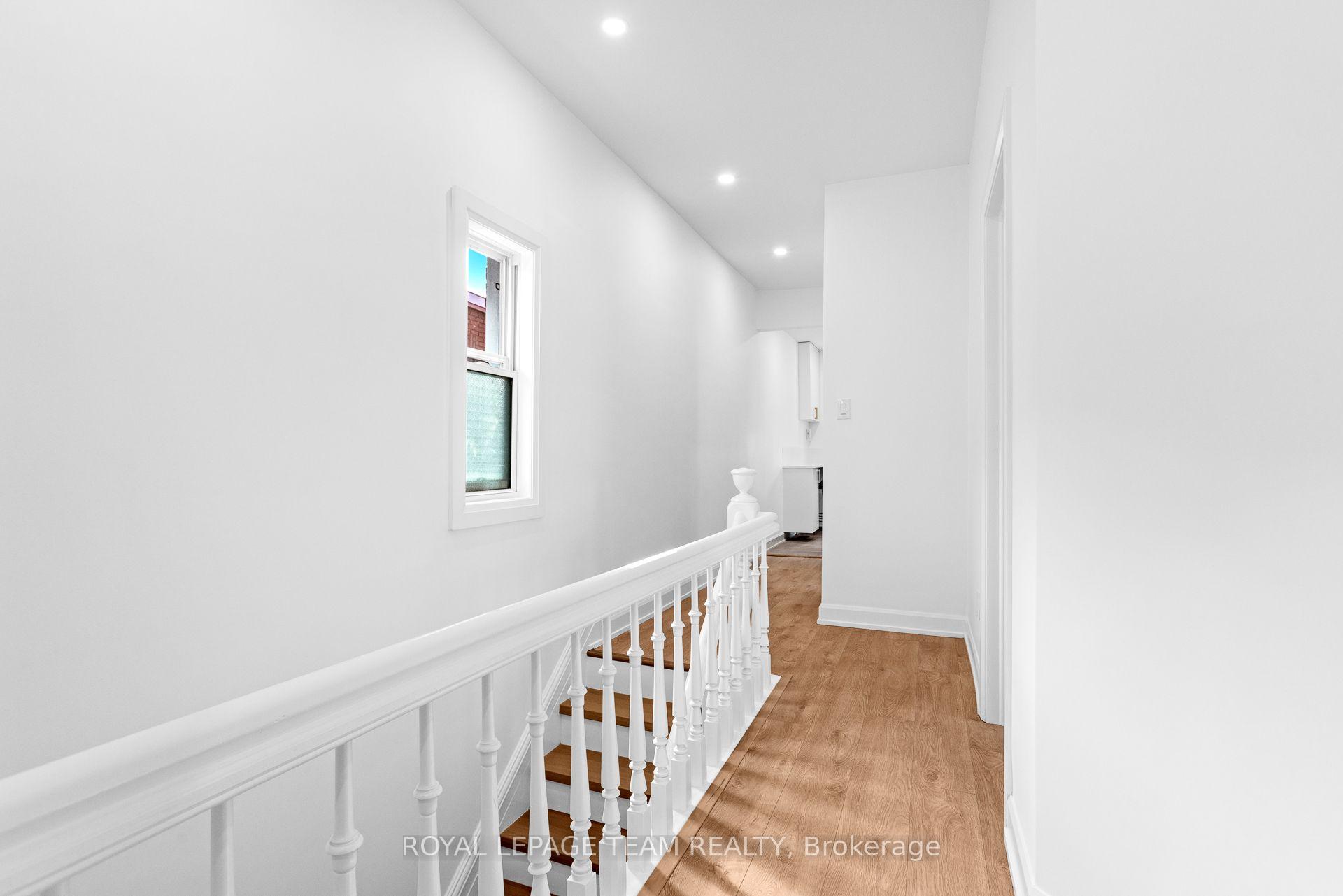 Photo 7 of Unit 2, 52 Lees Avenue, Ottawa, Ottawa East — HOMEH