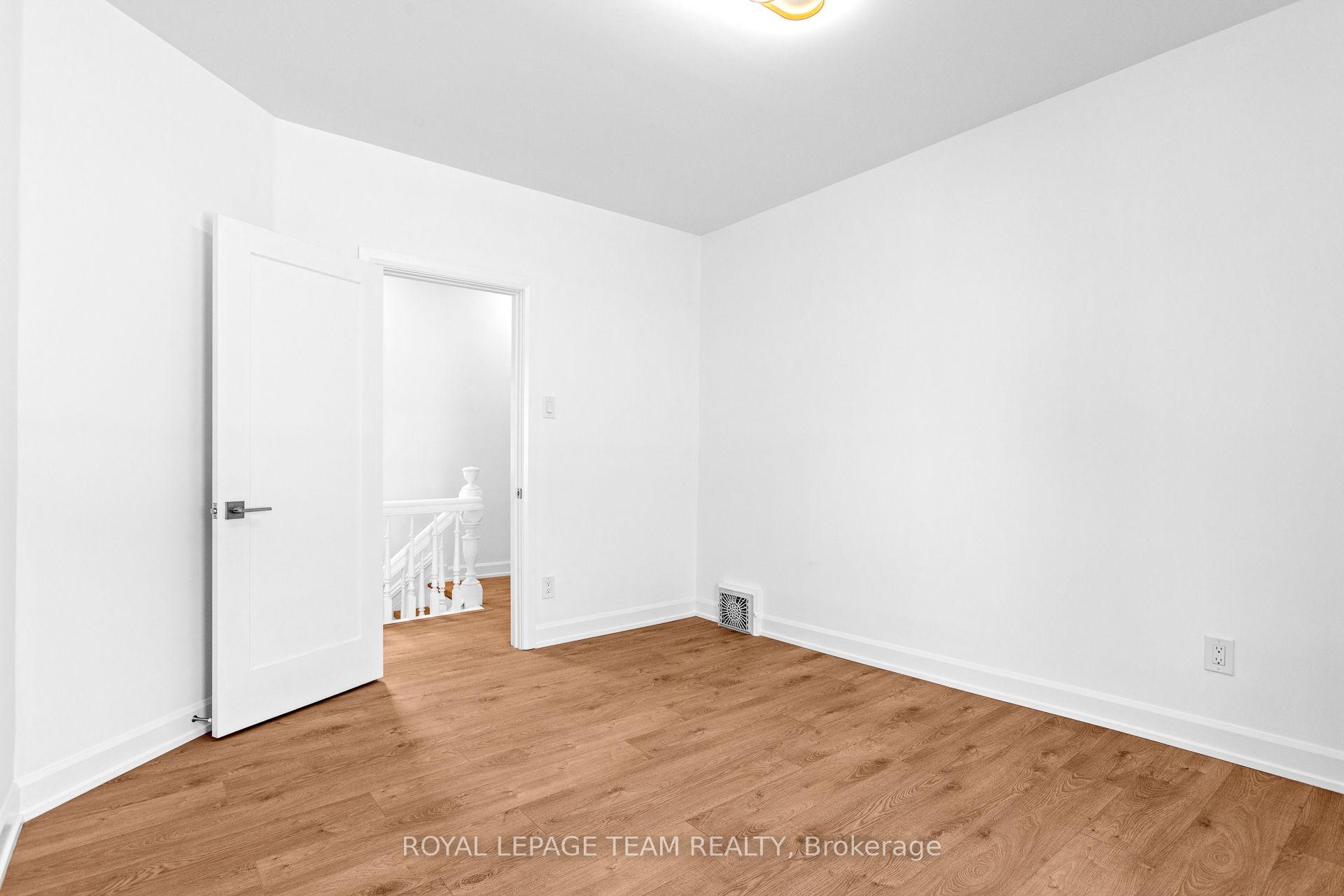Photo 15 of Unit 2, 52 Lees Avenue, Ottawa, Ottawa East — HOMEH