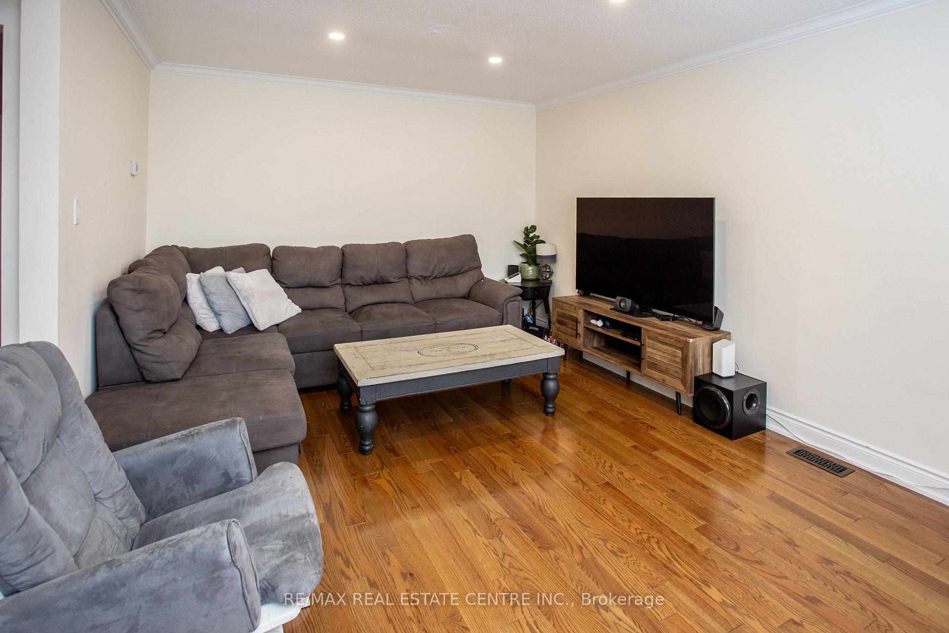 Photo 10 of 4386 Curia Crescent, Mississauga, Rathwood — HOMEH