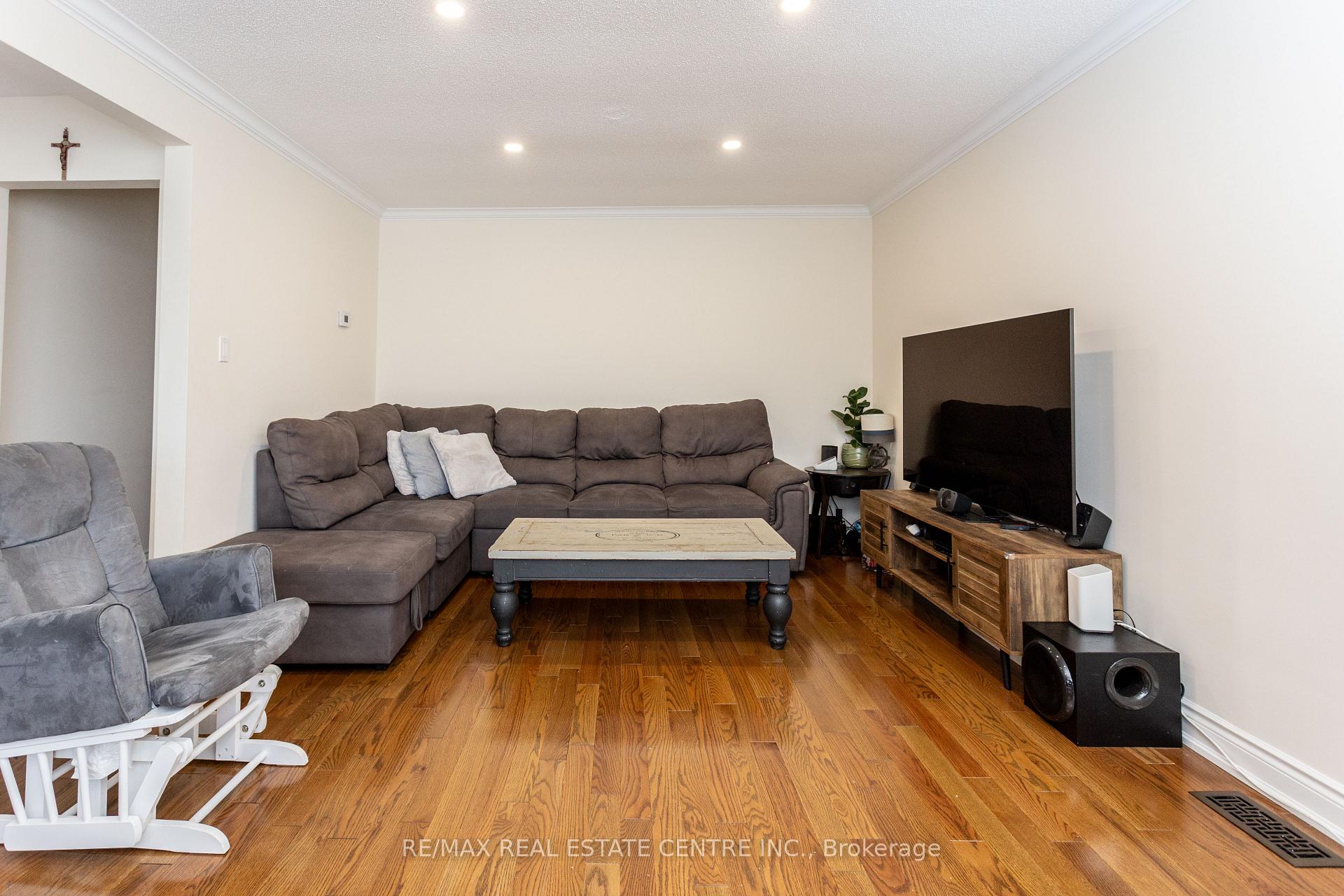 Photo 11 of 4386 Curia Crescent, Mississauga, Rathwood — HOMEH
