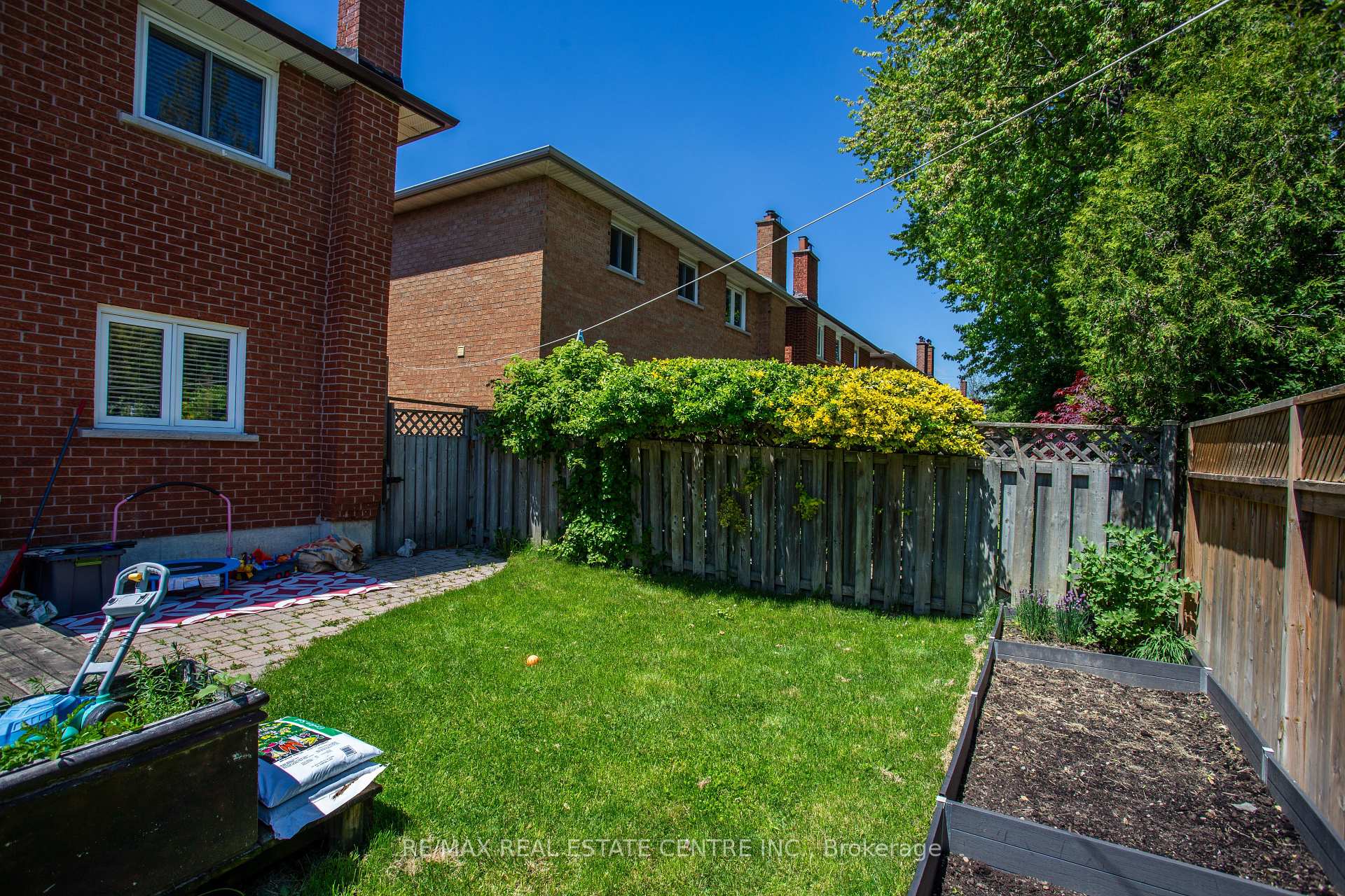 Photo 26 of 4386 Curia Crescent, Mississauga, Rathwood — HOMEH
