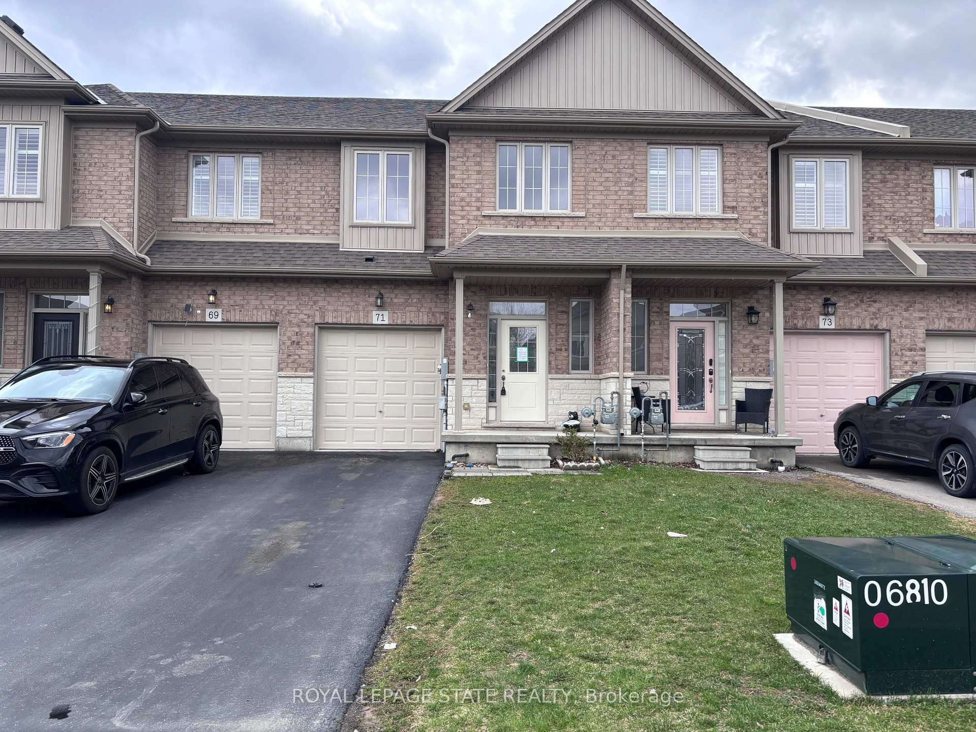 Photo 1 of 71 Fairgrounds Drive, Hamilton, Binbrook — HOMEH
