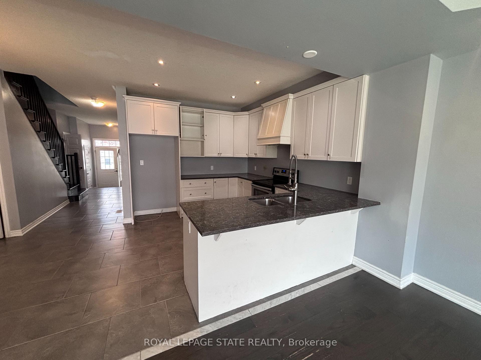 Photo 6 of 71 Fairgrounds Drive, Hamilton, Binbrook — HOMEH