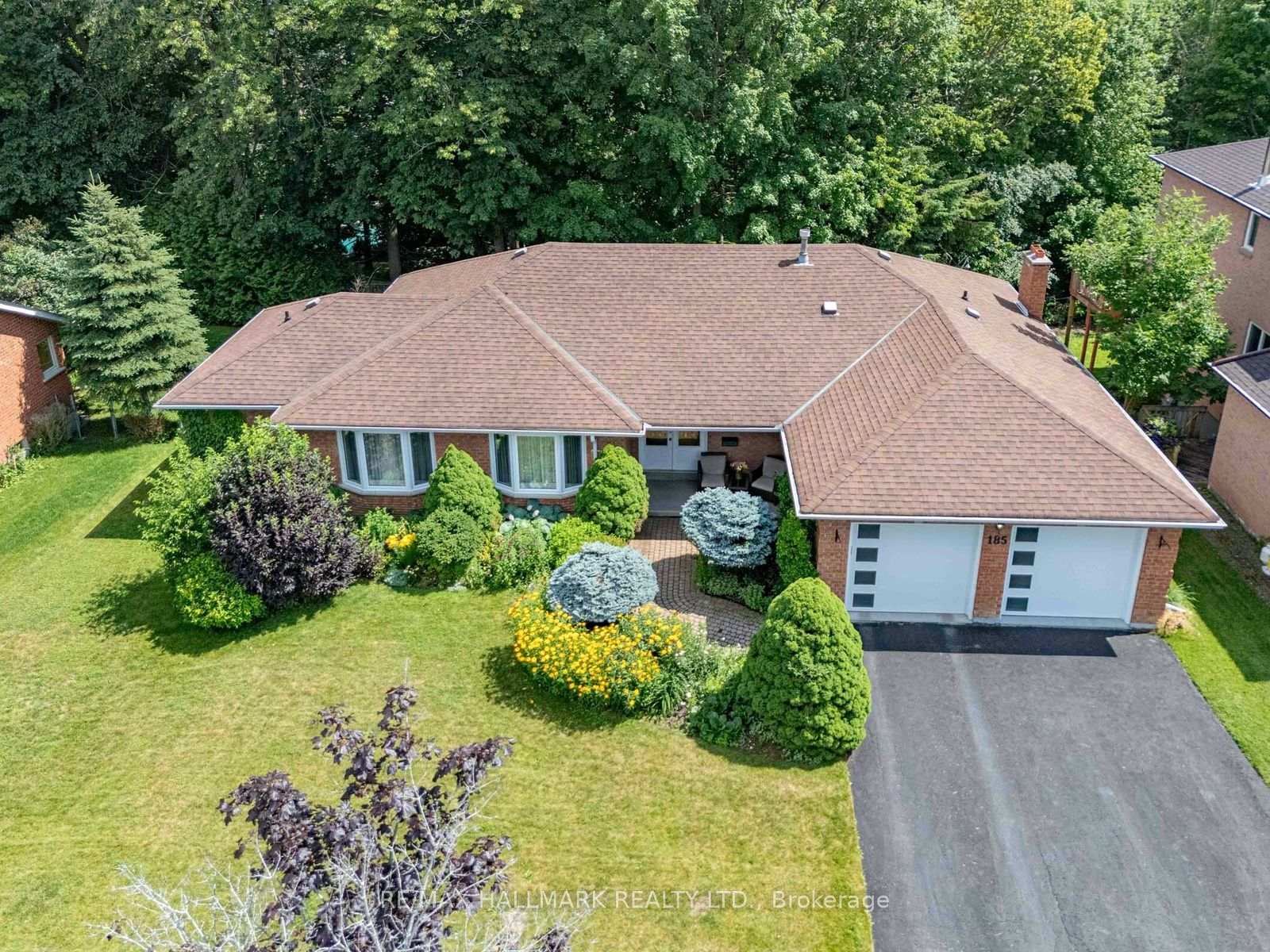 Photo 1 of 185 Aurora Heights Drive, Aurora, Aurora Heights — HOMEH