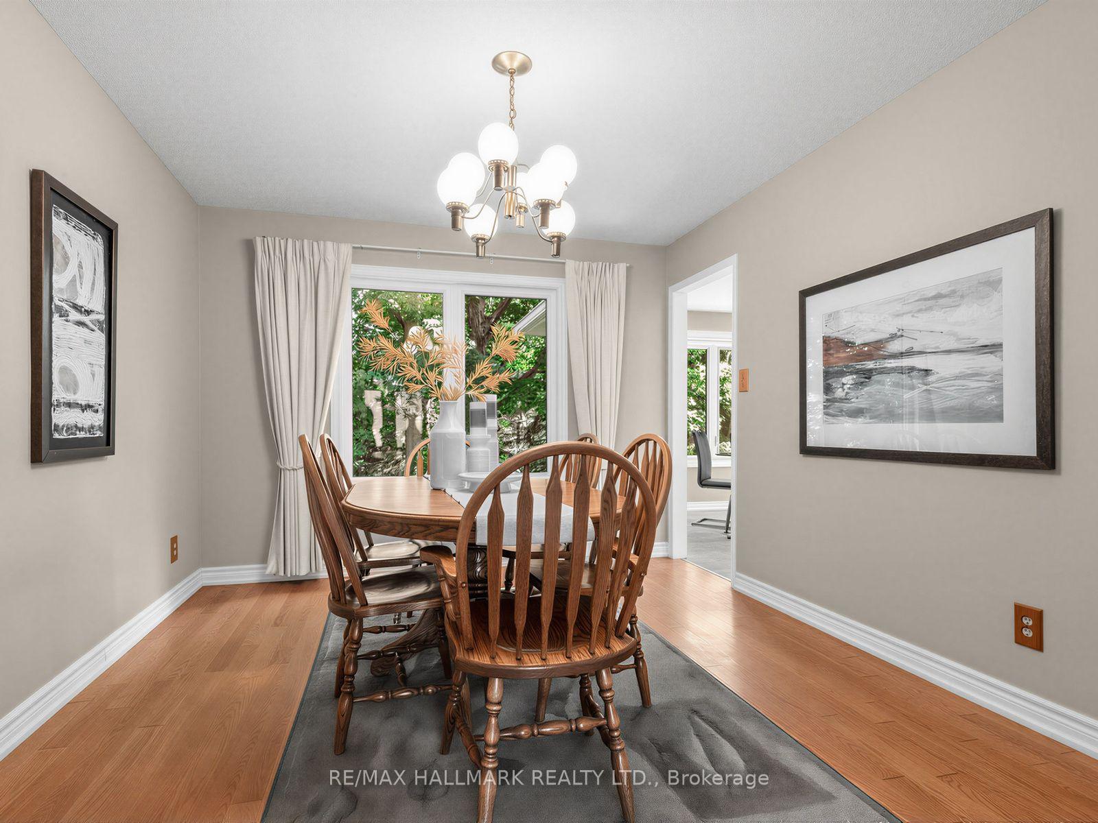Photo 9 of 185 Aurora Heights Drive, Aurora, Aurora Heights — HOMEH