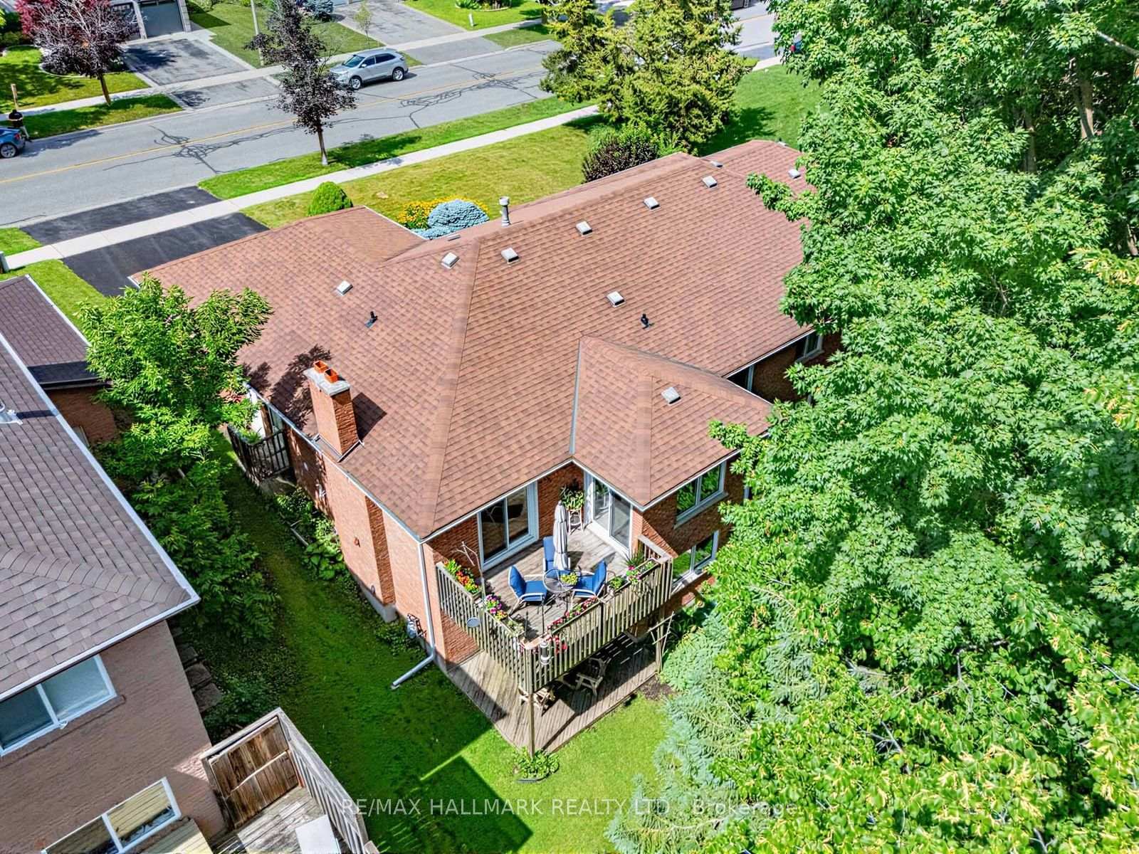 Photo 36 of 185 Aurora Heights Drive, Aurora, Aurora Heights — HOMEH