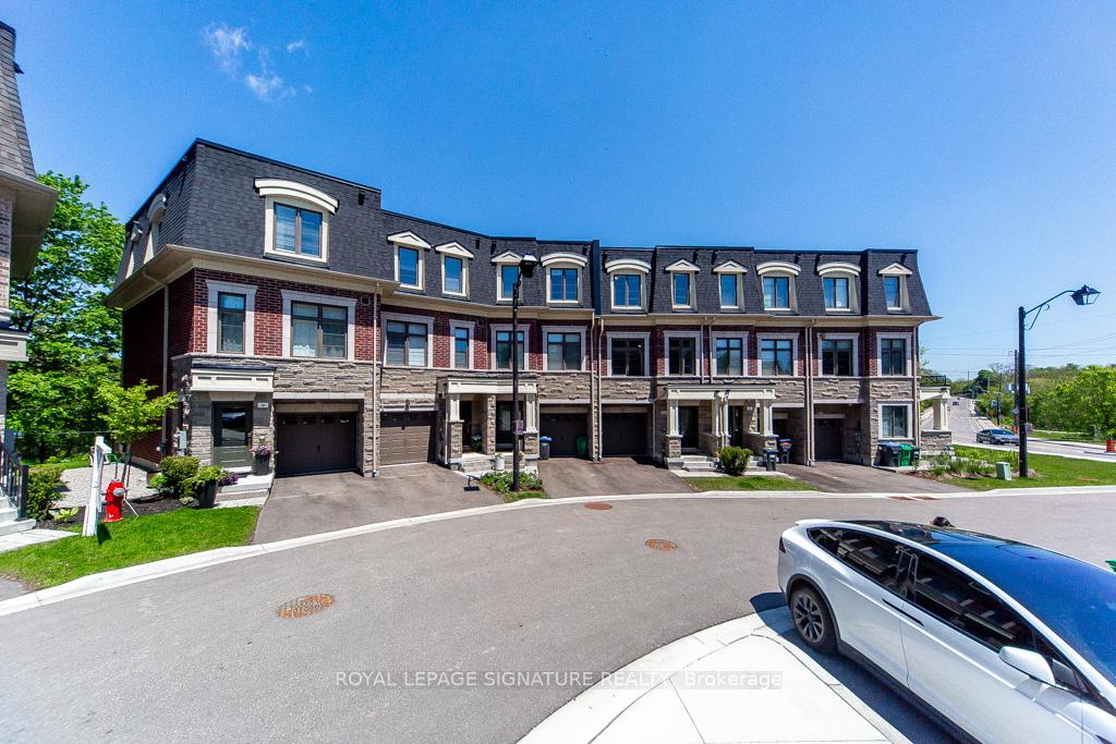 Photo 3 of 102 Salina Street, Mississauga, Streetsville — HOMEH