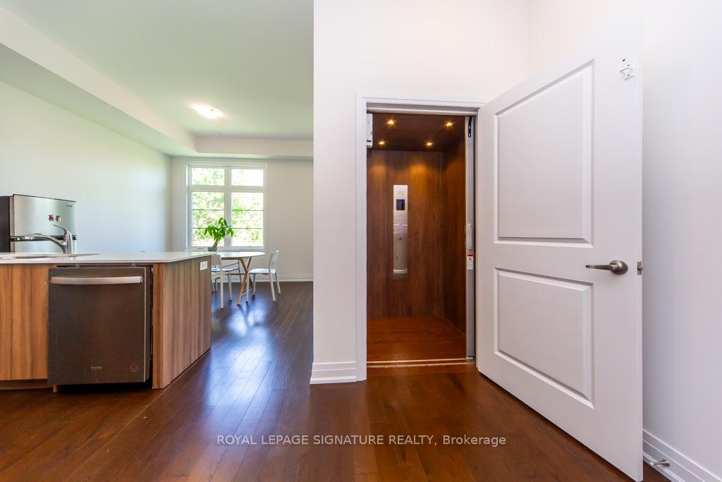 Photo 6 of 102 Salina Street, Mississauga, Streetsville — HOMEH