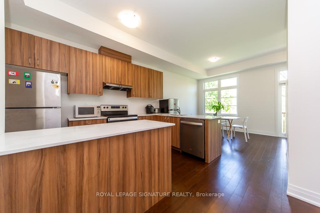 Photo 7 of 102 Salina Street, Mississauga, Streetsville — HOMEH