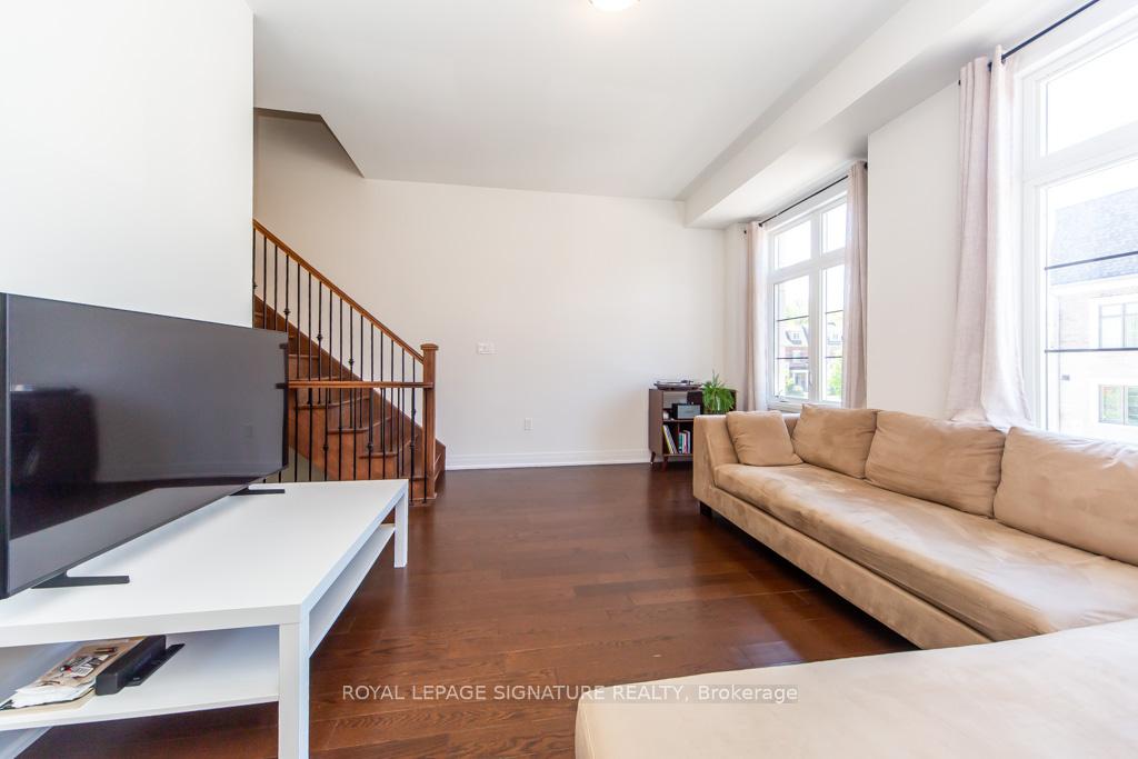 Photo 20 of 102 Salina Street, Mississauga, Streetsville — HOMEH