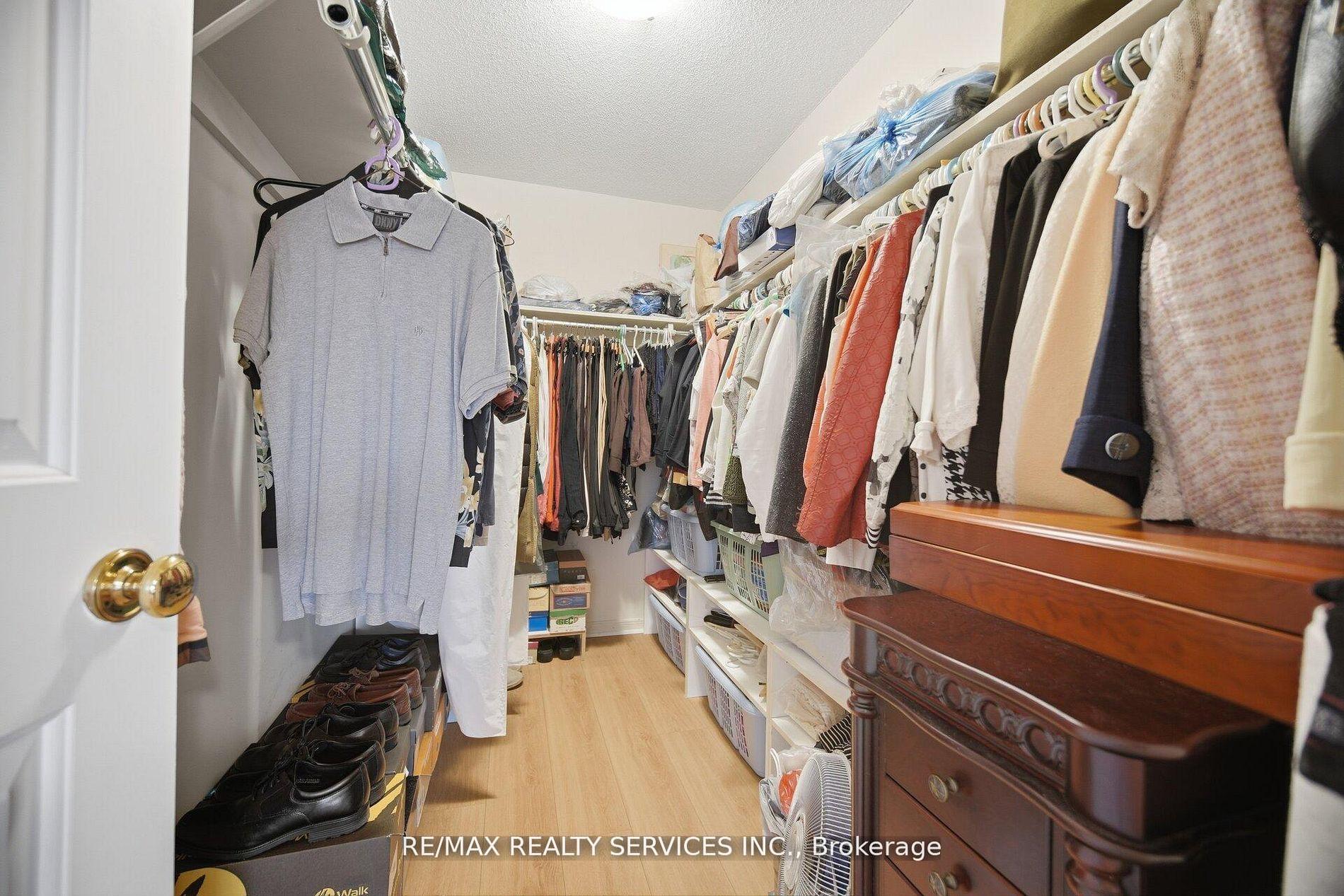Photo 28 of 62 Fernbrook Crescent, Brampton, Snelgrove — HOMEH