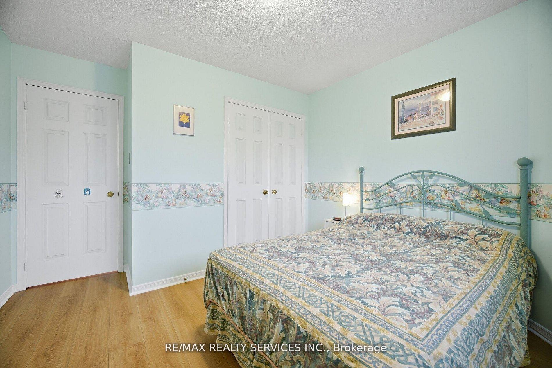 Photo 30 of 62 Fernbrook Crescent, Brampton, Snelgrove — HOMEH