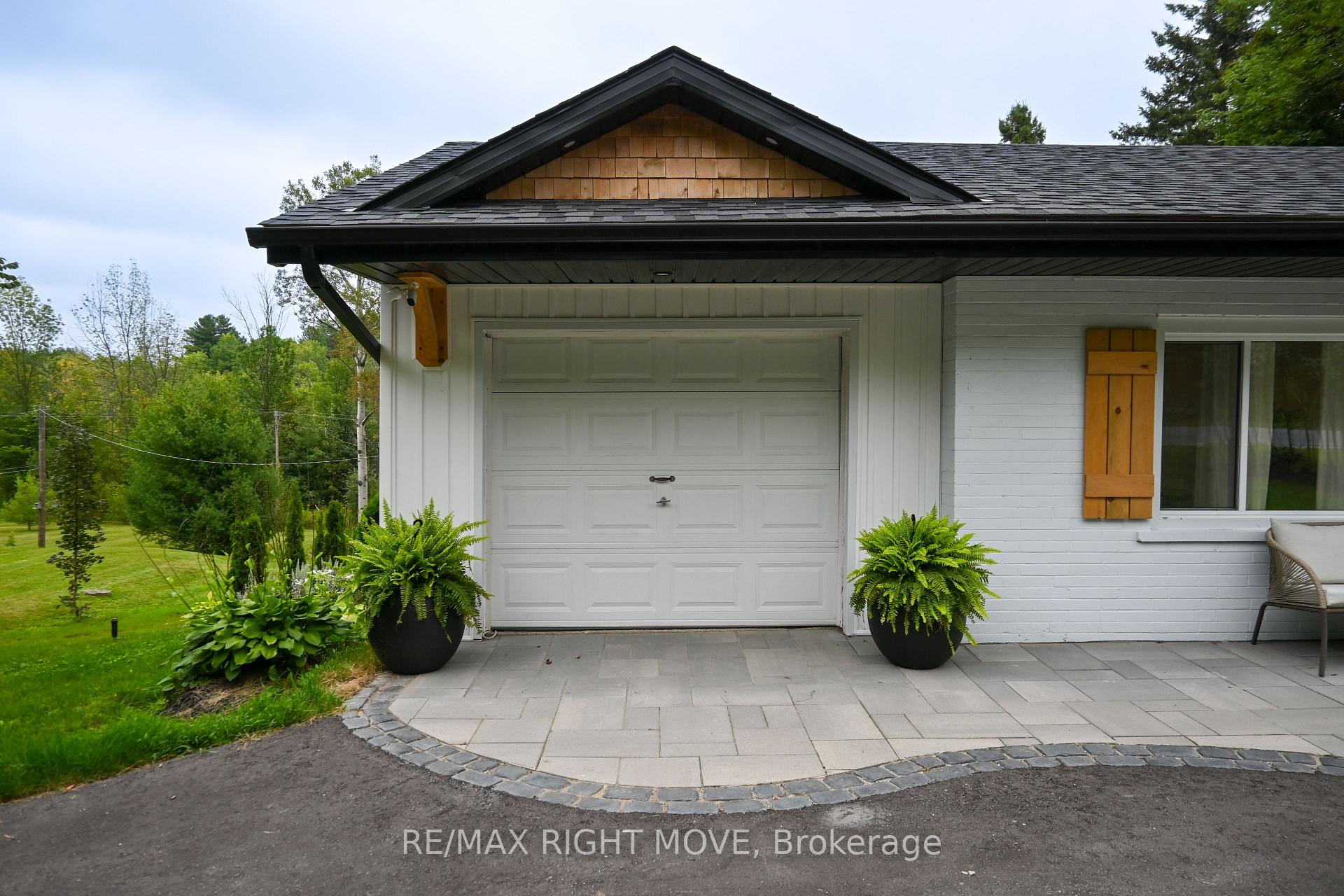 Photo 4 of 4287 Huronia Road, Severn, Rural Severn — HOMEH