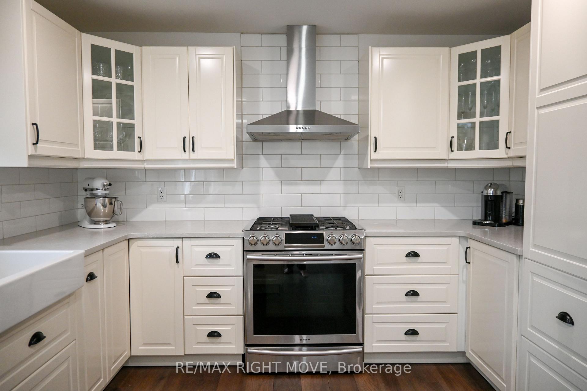 Photo 10 of 4287 Huronia Road, Severn, Rural Severn — HOMEH