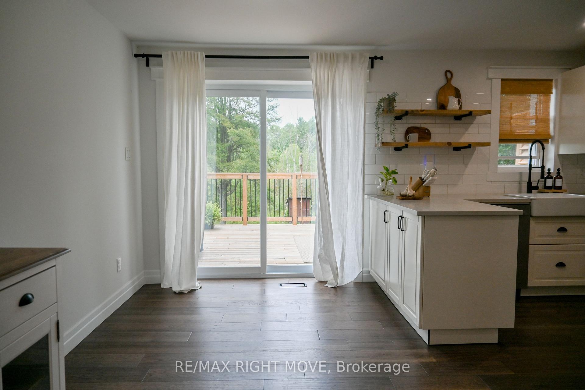 Photo 11 of 4287 Huronia Road, Severn, Rural Severn — HOMEH