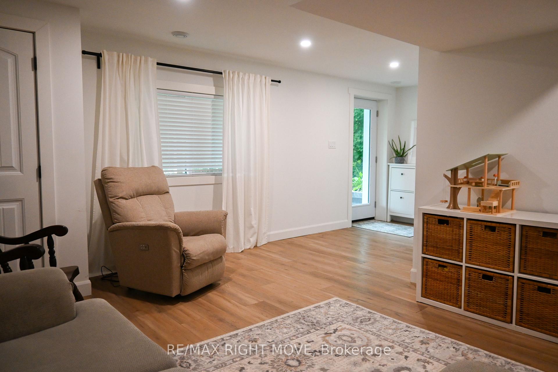 Photo 26 of 4287 Huronia Road, Severn, Rural Severn — HOMEH