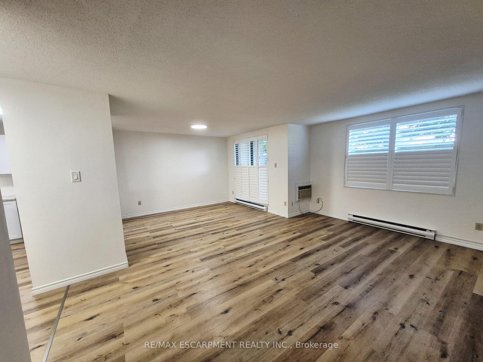 Photo 6 of Unit 105, 421 Fairview Drive, Brantford, Fairview - Brantford — HOMEH