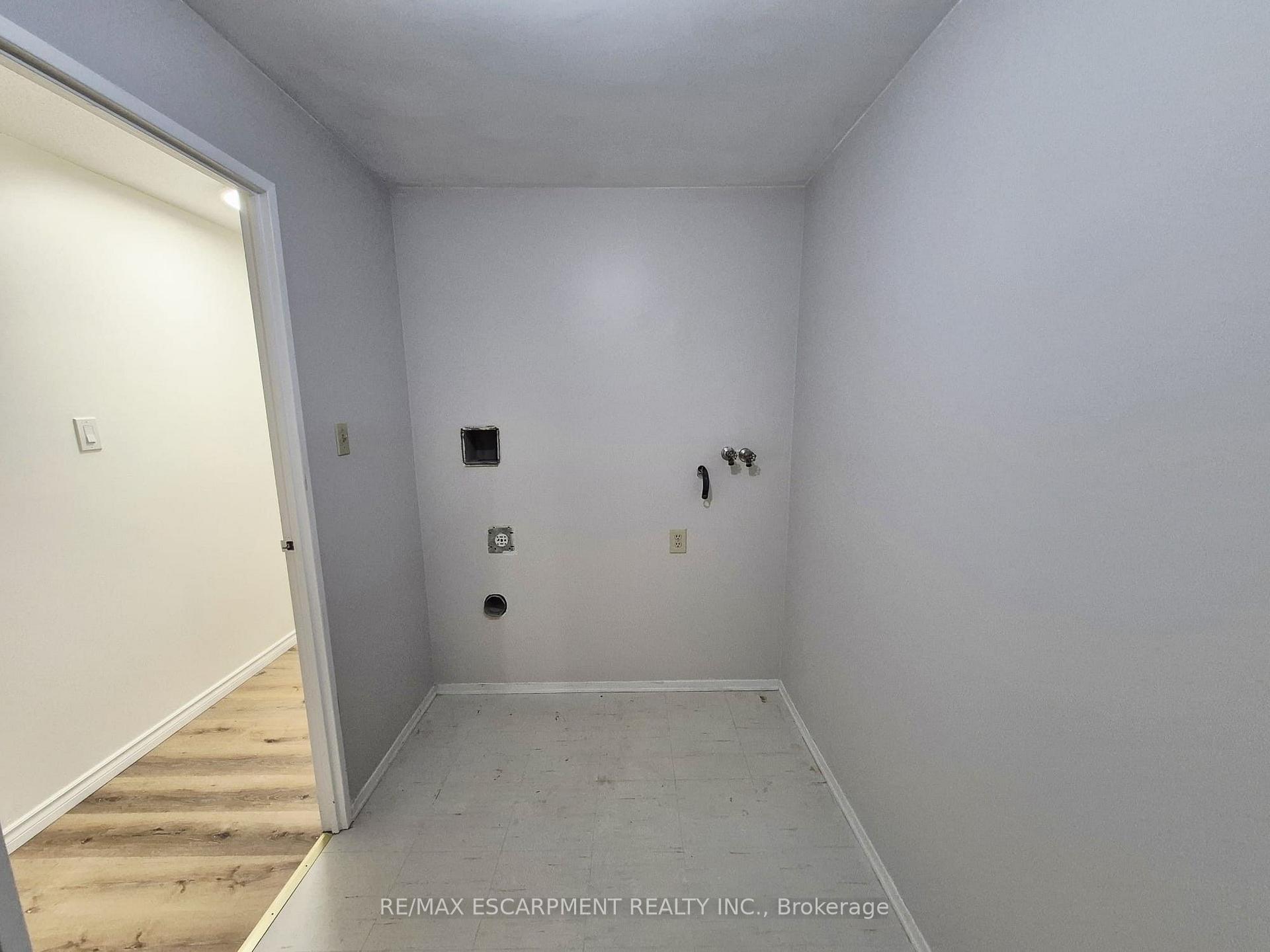 Photo 11 of Unit 105, 421 Fairview Drive, Brantford, Fairview - Brantford — HOMEH