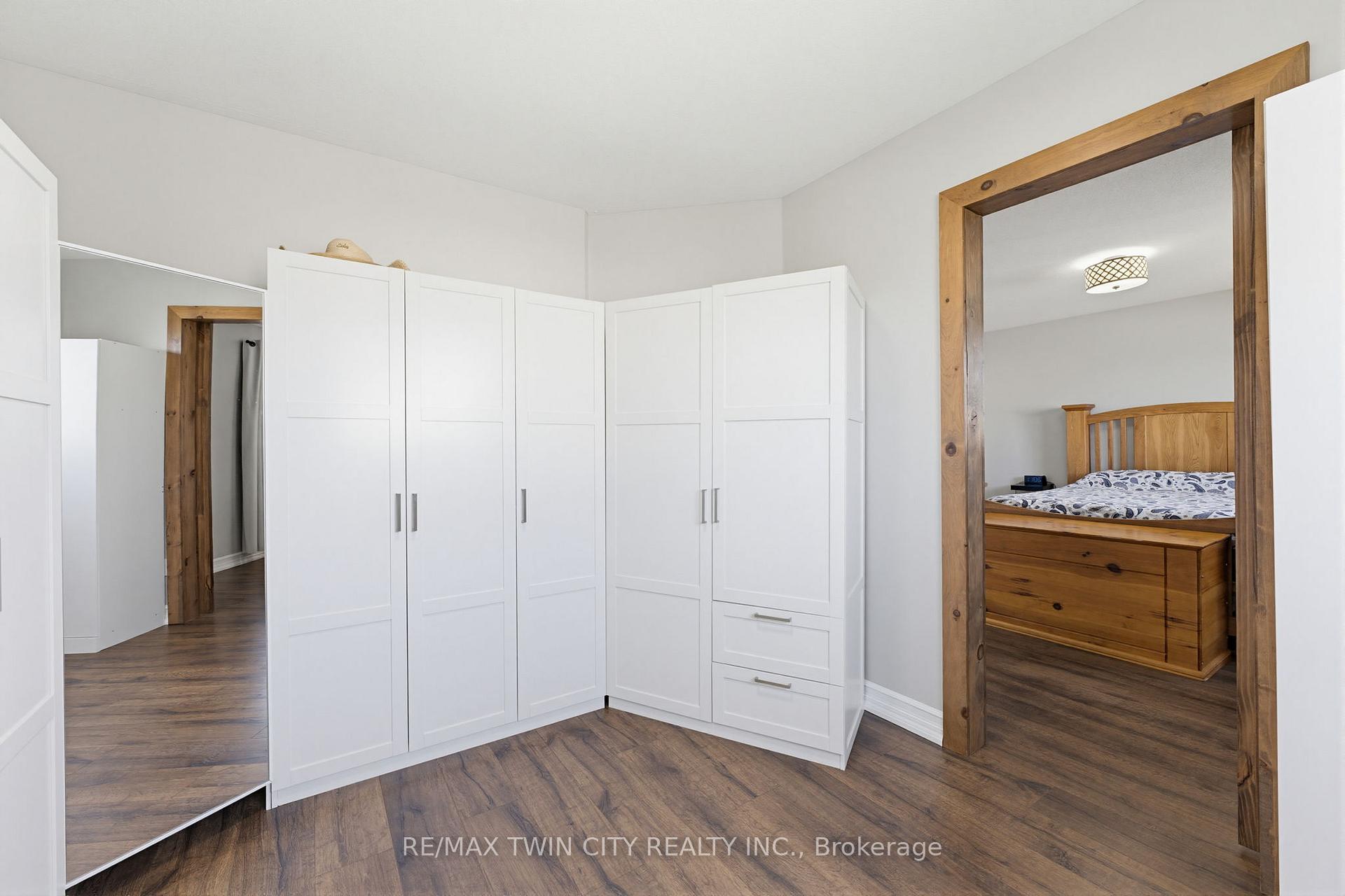 Photo 16 of 60 St Patrick's Drive, Brantford, West Brant — HOMEH