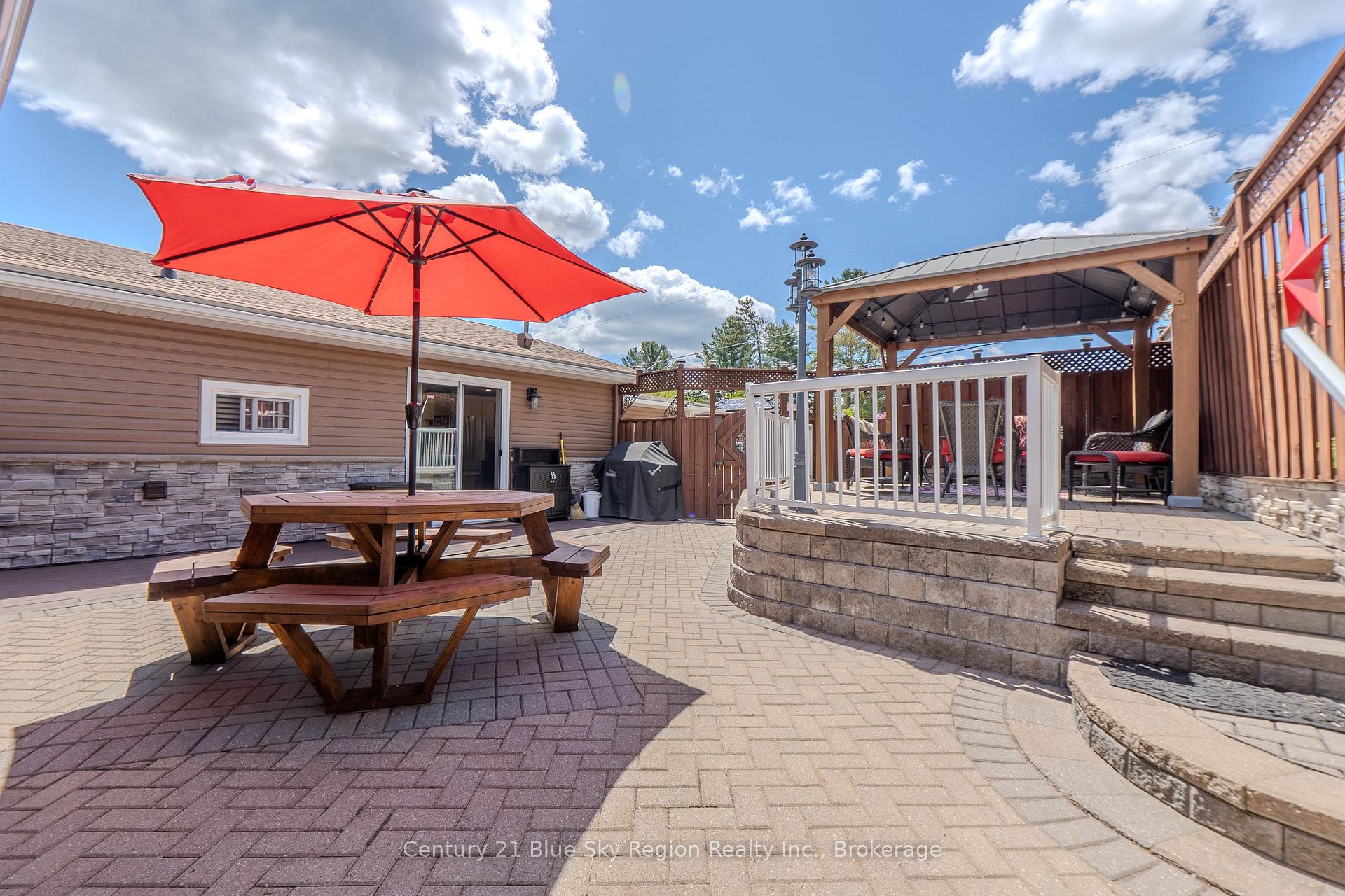 Photo 3 of 268 King Street, Callander — HOMEH