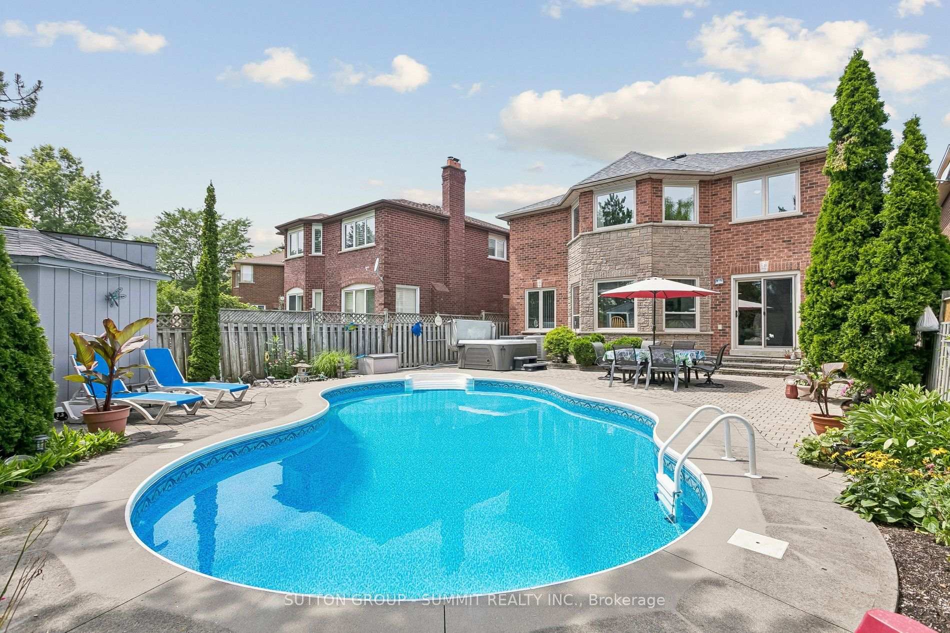 Photo 1 of 3176 Dovetail Mews, Mississauga, Erin Mills — HOMEH
