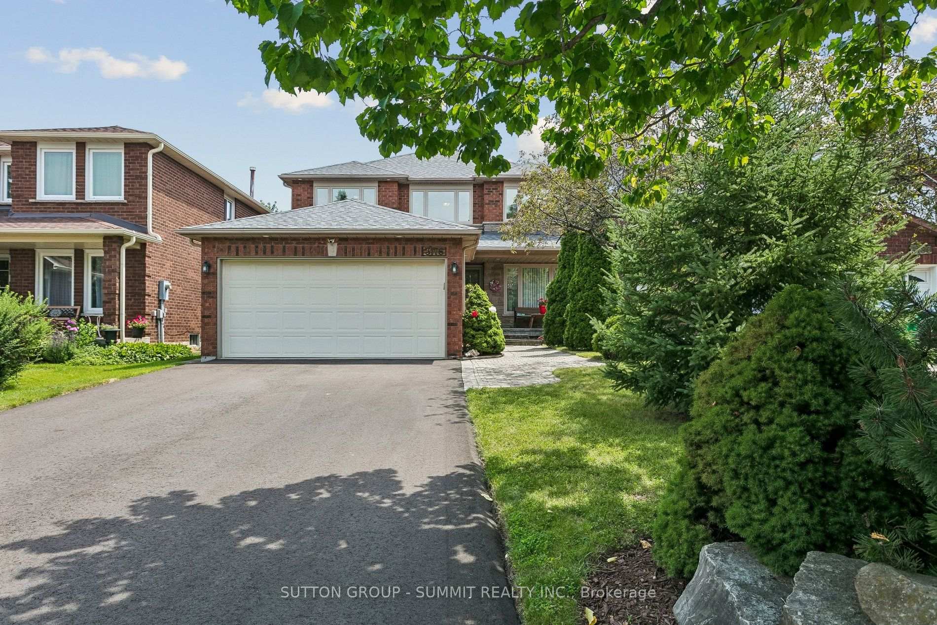 Photo 2 of 3176 Dovetail Mews, Mississauga, Erin Mills — HOMEH