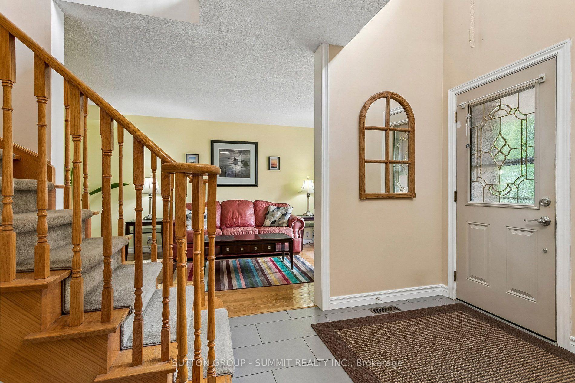 Photo 6 of 3176 Dovetail Mews, Mississauga, Erin Mills — HOMEH