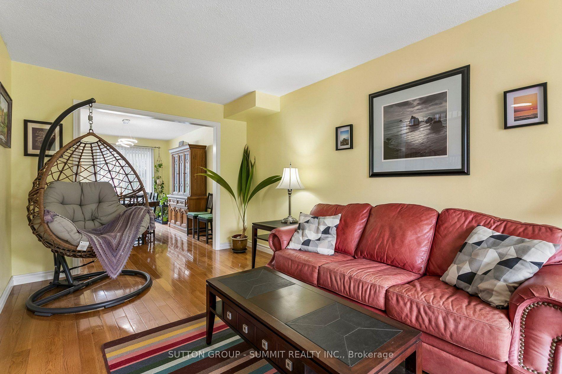 Photo 8 of 3176 Dovetail Mews, Mississauga, Erin Mills — HOMEH