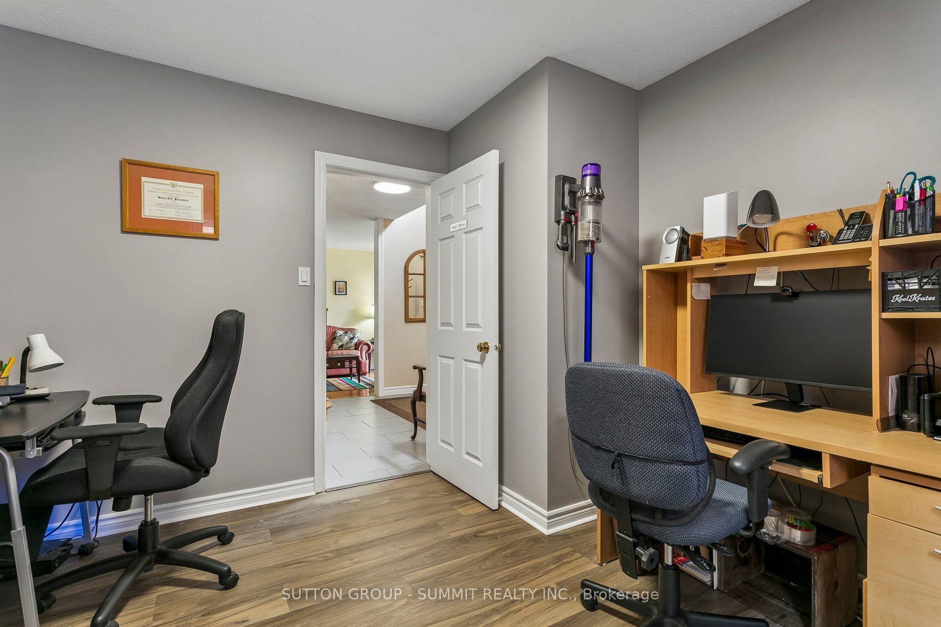 Photo 17 of 3176 Dovetail Mews, Mississauga, Erin Mills — HOMEH