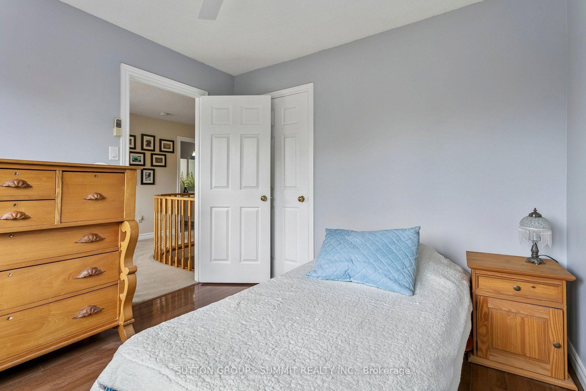 Photo 25 of 3176 Dovetail Mews, Mississauga, Erin Mills — HOMEH