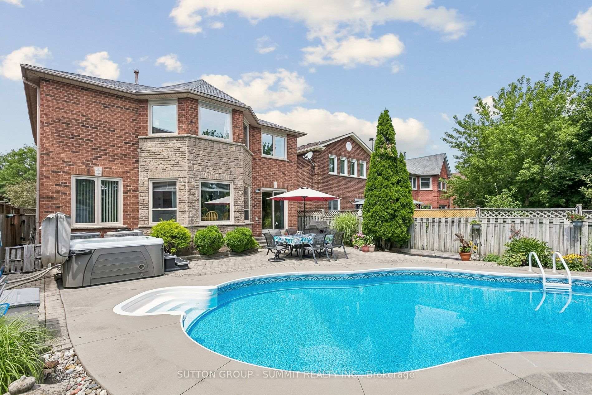 Photo 46 of 3176 Dovetail Mews, Mississauga, Erin Mills — HOMEH