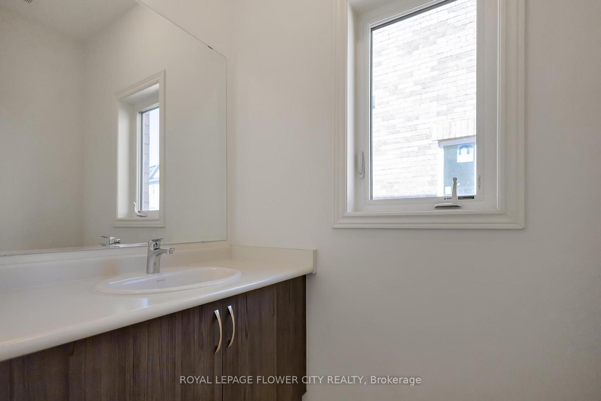 Photo 7 of 37 Gledhill Crescent, Cambridge, Little's Corners — HOMEH