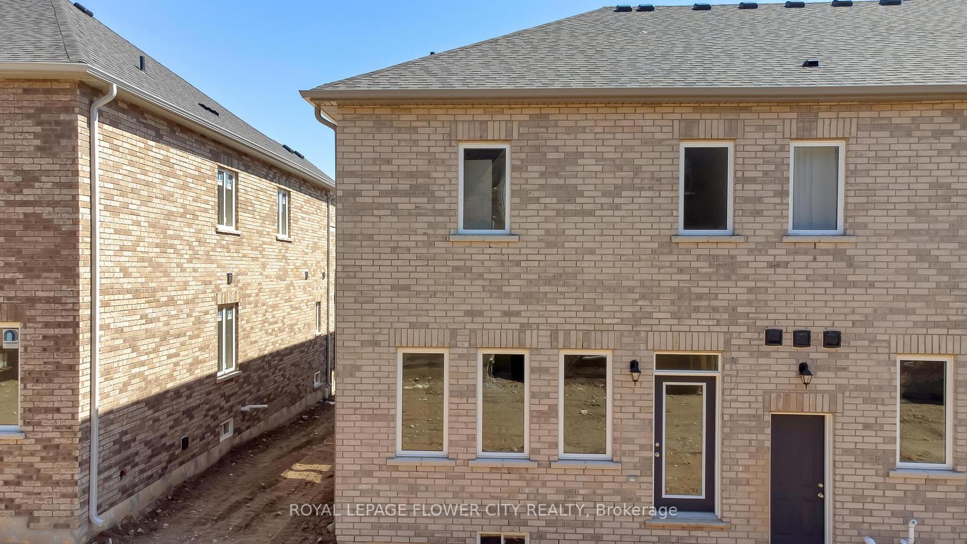 Photo 10 of 37 Gledhill Crescent, Cambridge, Little's Corners — HOMEH