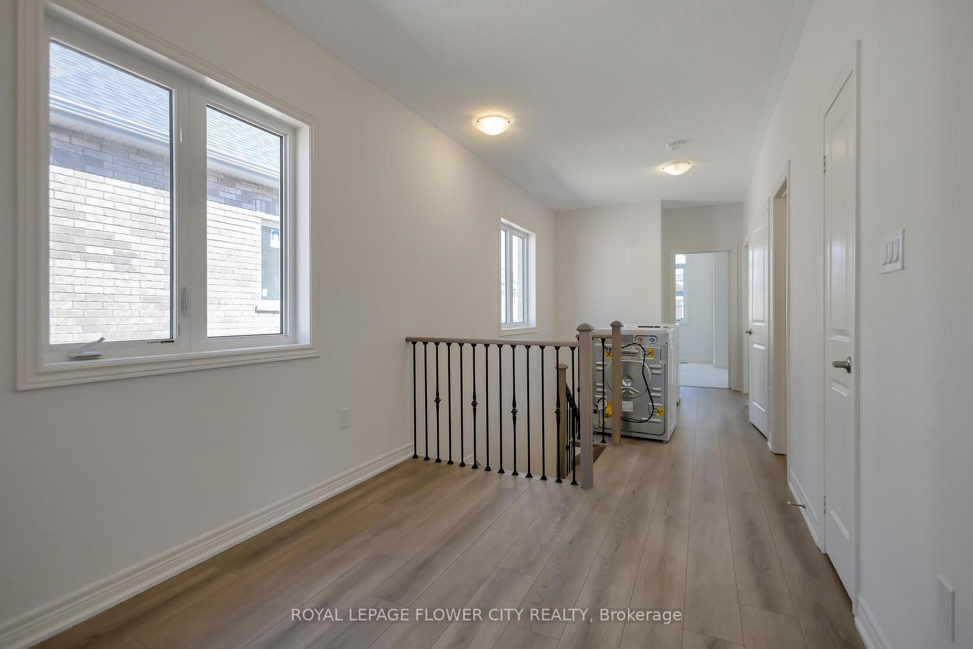 Photo 24 of 37 Gledhill Crescent, Cambridge, Little's Corners — HOMEH