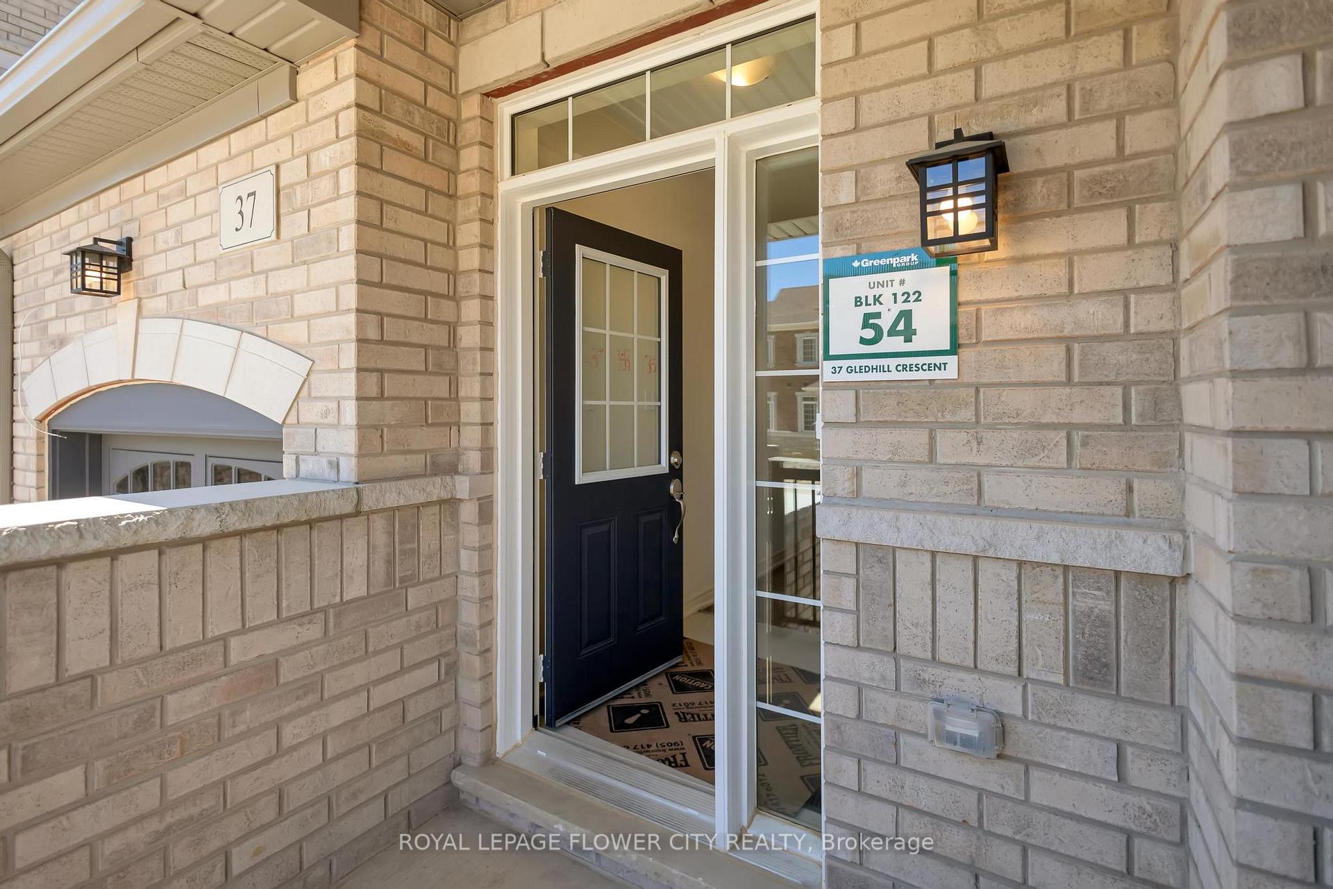 Photo 42 of 37 Gledhill Crescent, Cambridge, Little's Corners — HOMEH