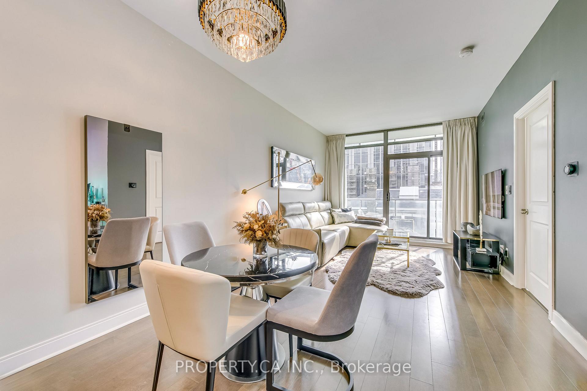 Photo 10 of Unit 406, 21 Scollard Street, Toronto, The Annex — HOMEH