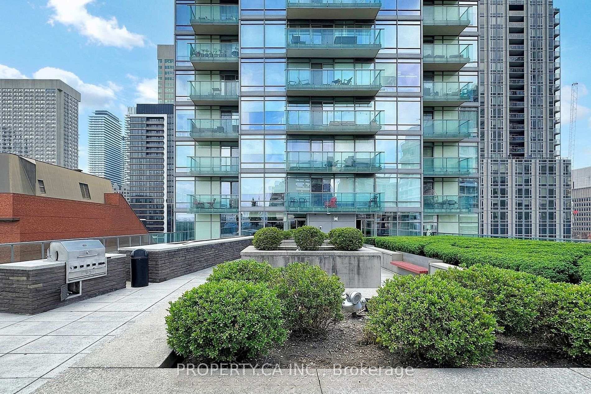 Photo 37 of Unit 406, 21 Scollard Street, Toronto, The Annex — HOMEH