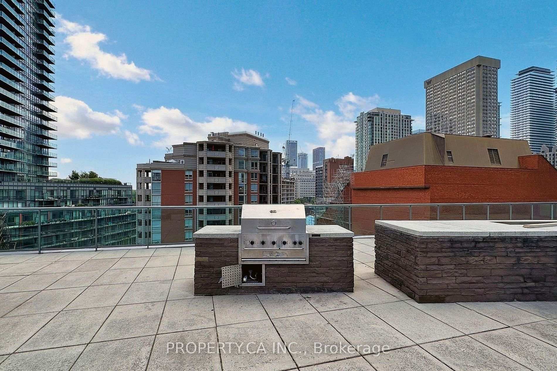 Photo 38 of Unit 406, 21 Scollard Street, Toronto, The Annex — HOMEH