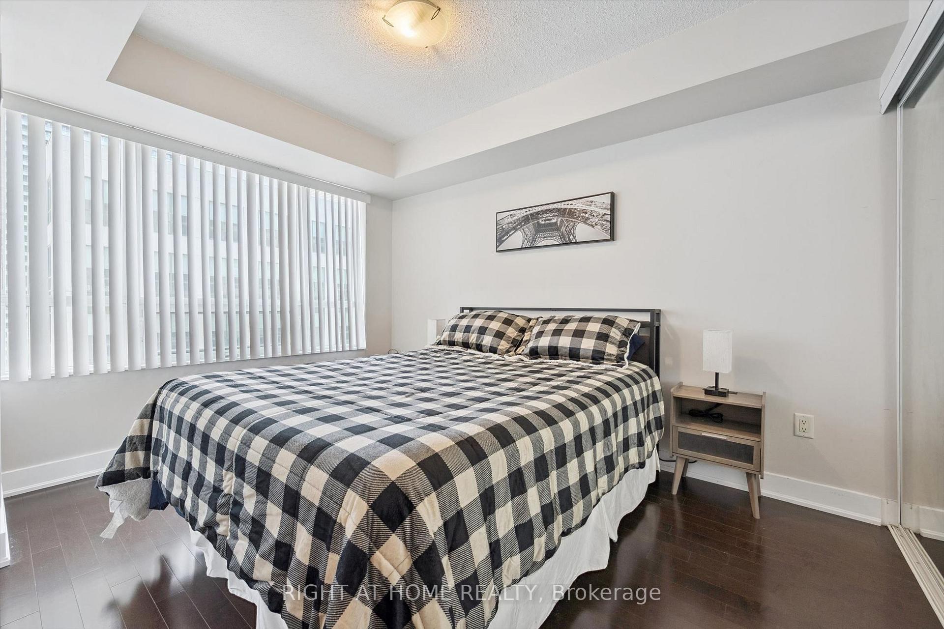 Photo 13 of Unit 1508, 20 Blue Jays Way, Toronto, Waterfront Communities — HOMEH