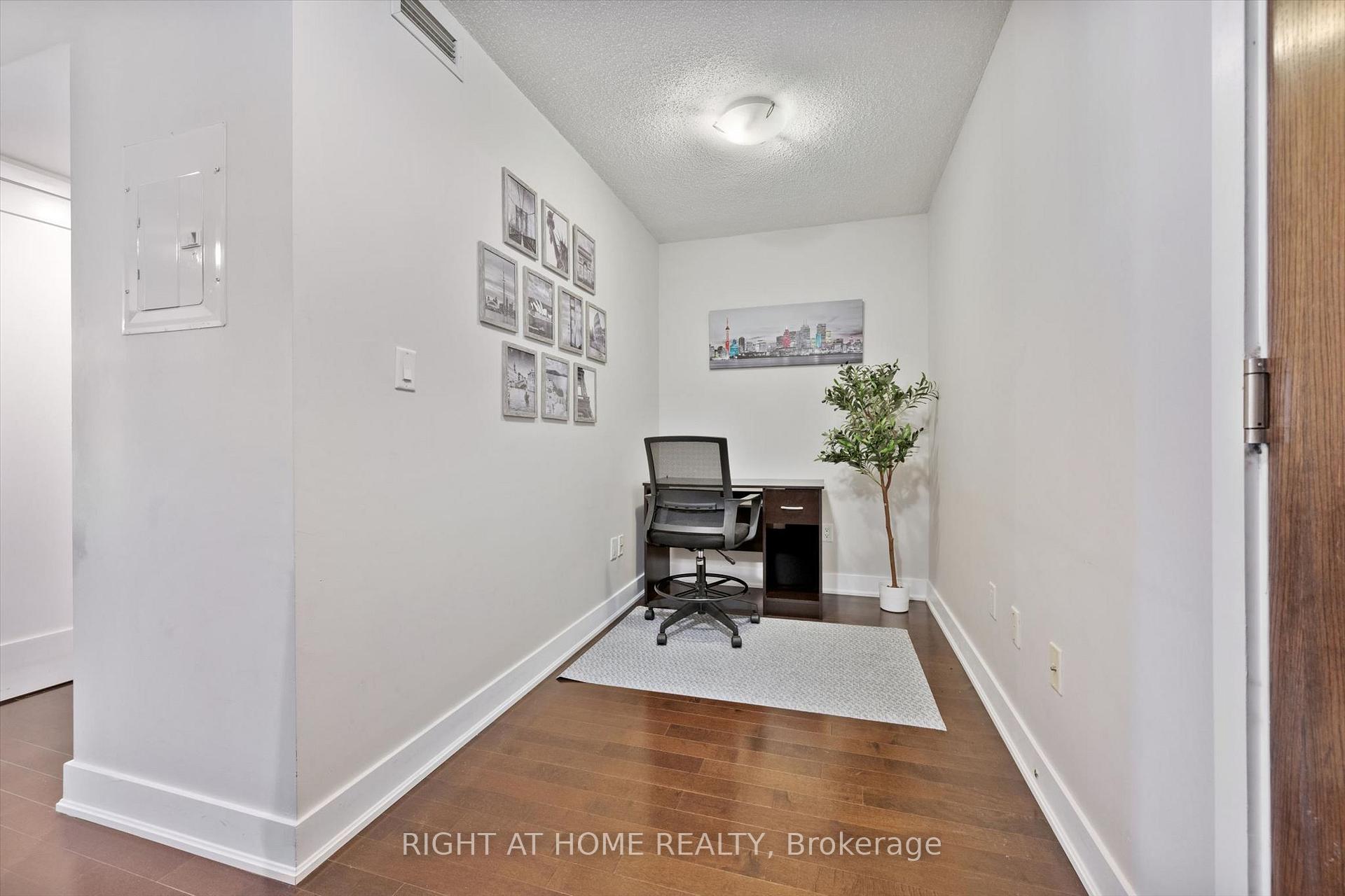Photo 15 of Unit 1508, 20 Blue Jays Way, Toronto, Waterfront Communities — HOMEH