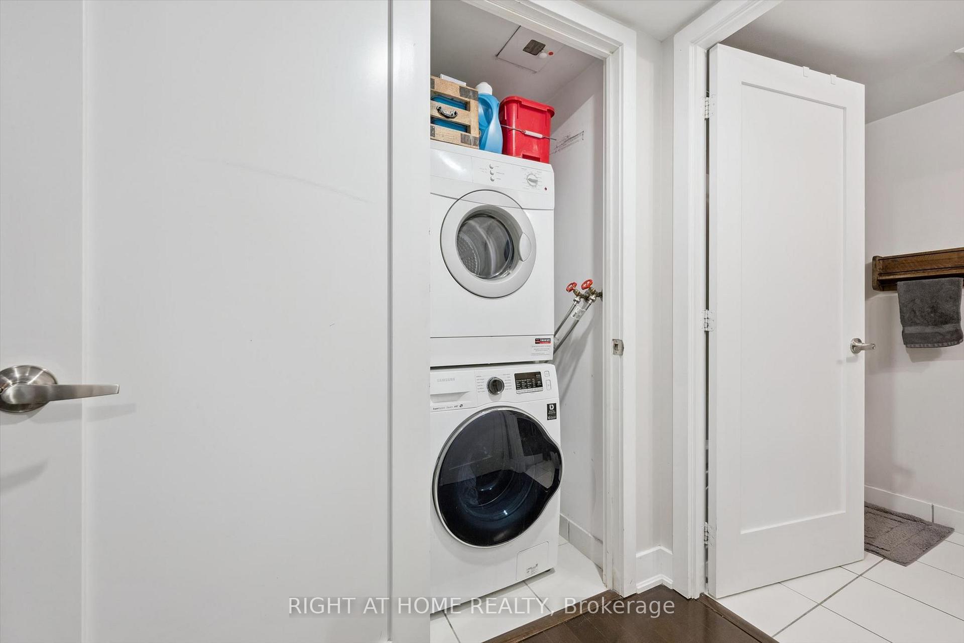 Photo 17 of Unit 1508, 20 Blue Jays Way, Toronto, Waterfront Communities — HOMEH