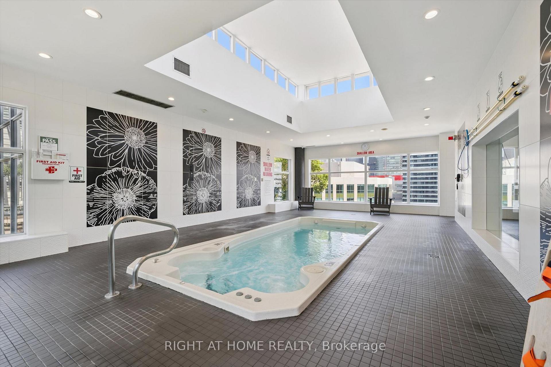 Photo 26 of Unit 1508, 20 Blue Jays Way, Toronto, Waterfront Communities — HOMEH