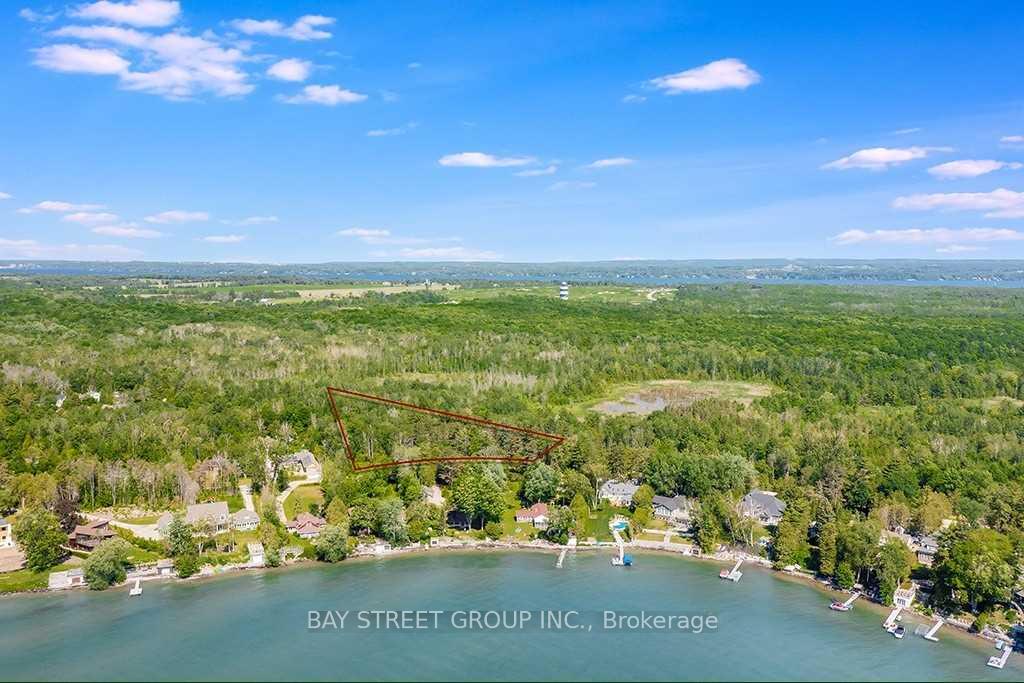 Photo of 3358 Crescent Harbour Road