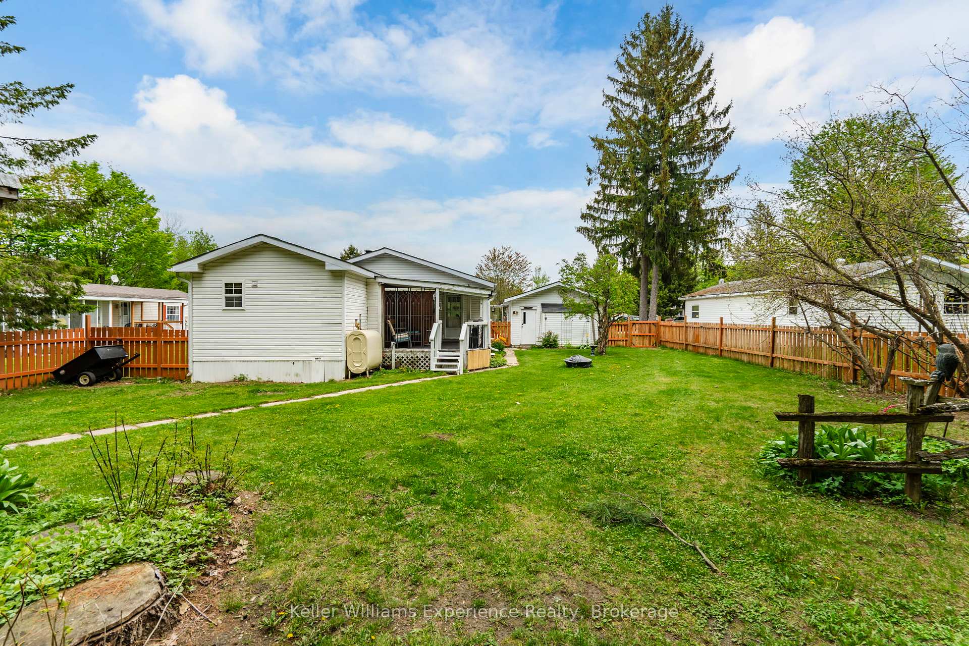 Photo 31 of Unit 15, 5411 Elliott Side Road, Tay, Rural Tay — HOMEH